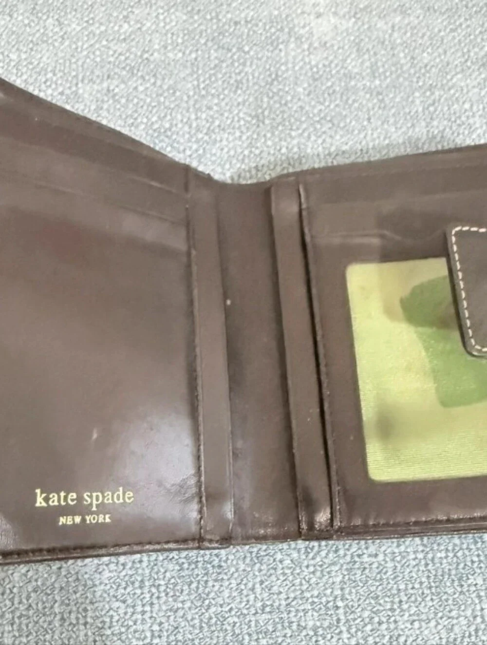 kate spade black leather small zip & snap wallet with gold logo